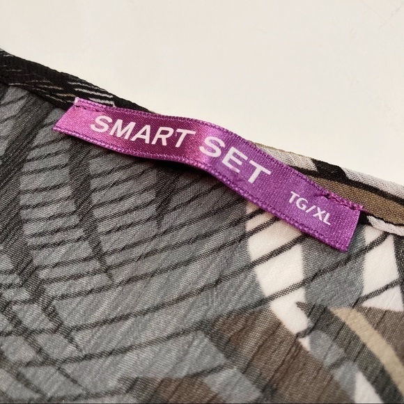 Smart Set Sheer Tribal Print Scoop Neck Sleeveless Blouse Size XL - Picture 7 of 10